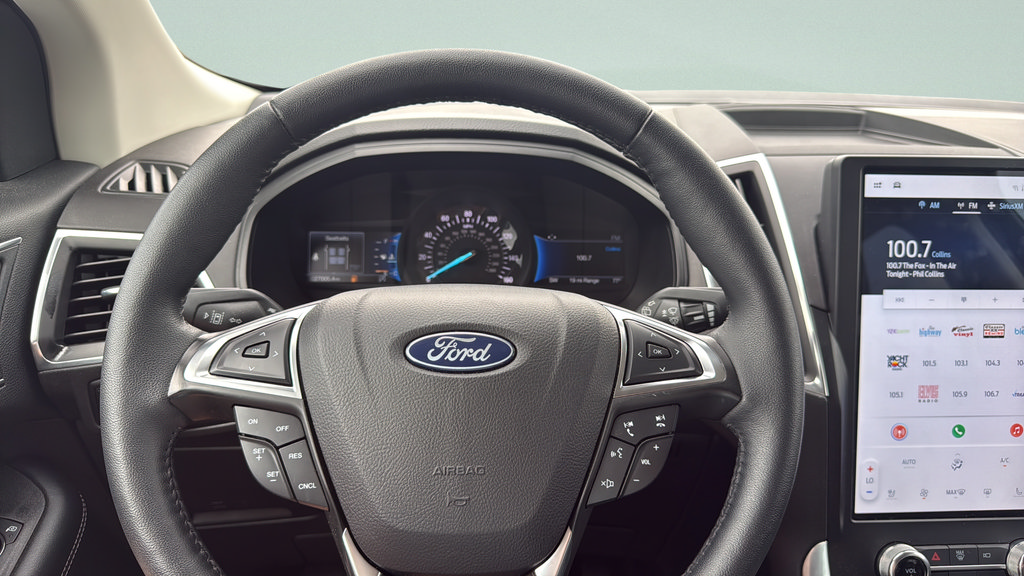 Certified 2024 Ford Edge Titanium AWD/4WD image 22