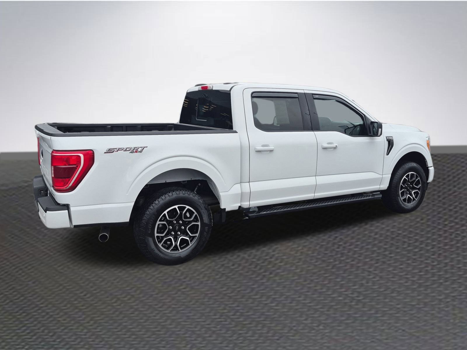 Certified 2023 Ford F150 XLT w/ Equipment Group 302A High image 4