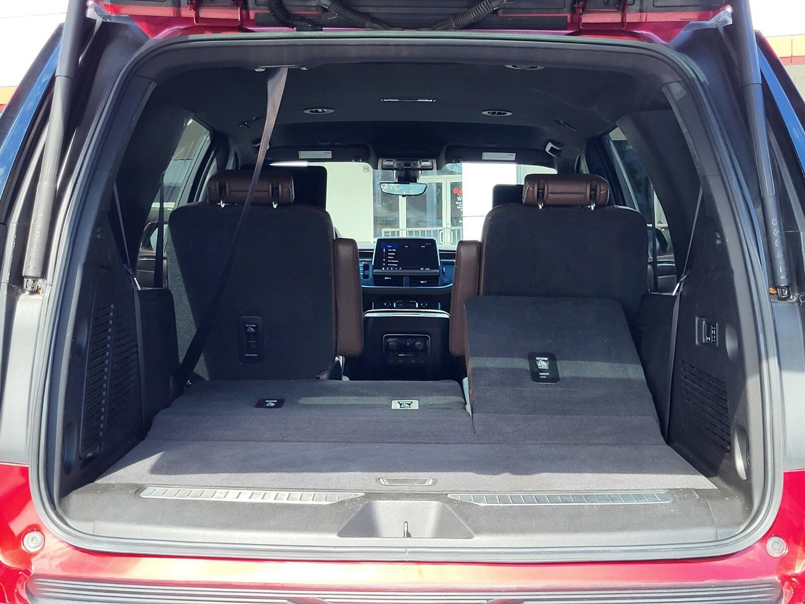 Used 2021 Chevrolet Tahoe High Country image 29