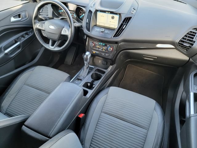 Certified 2019 Ford Escape SE FWD image 38