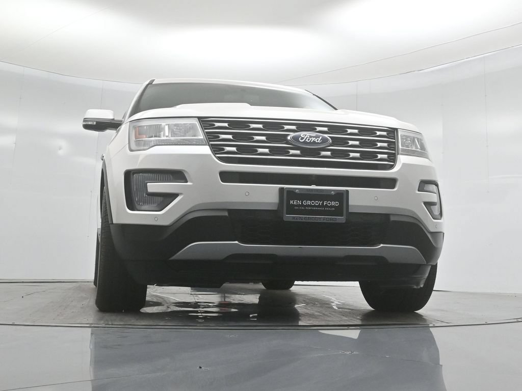 Certified 2017 Ford Explorer Limited FWD image 45