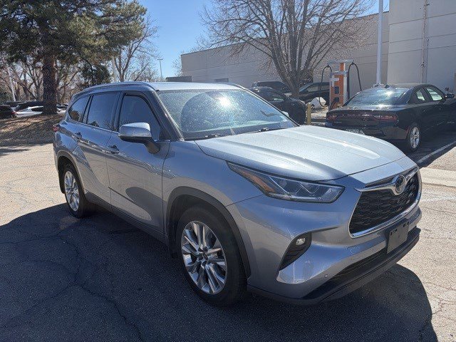 Used 2020 Toyota Highlander Limited image 8