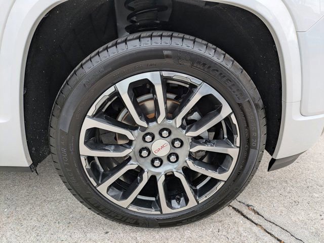 Used 2020 GMC Acadia Denali w/ Technology Package image 11