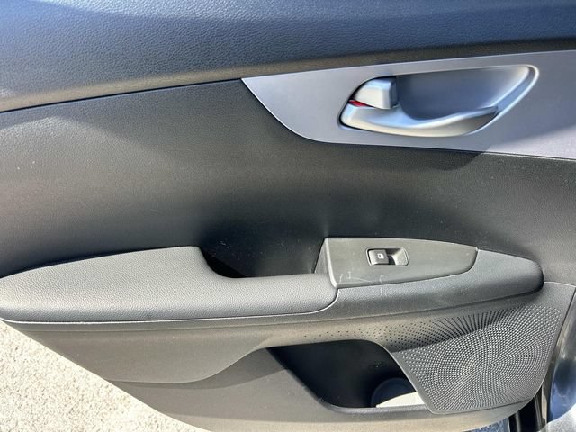 Used 2024 Kia Forte LXS FWD image 17