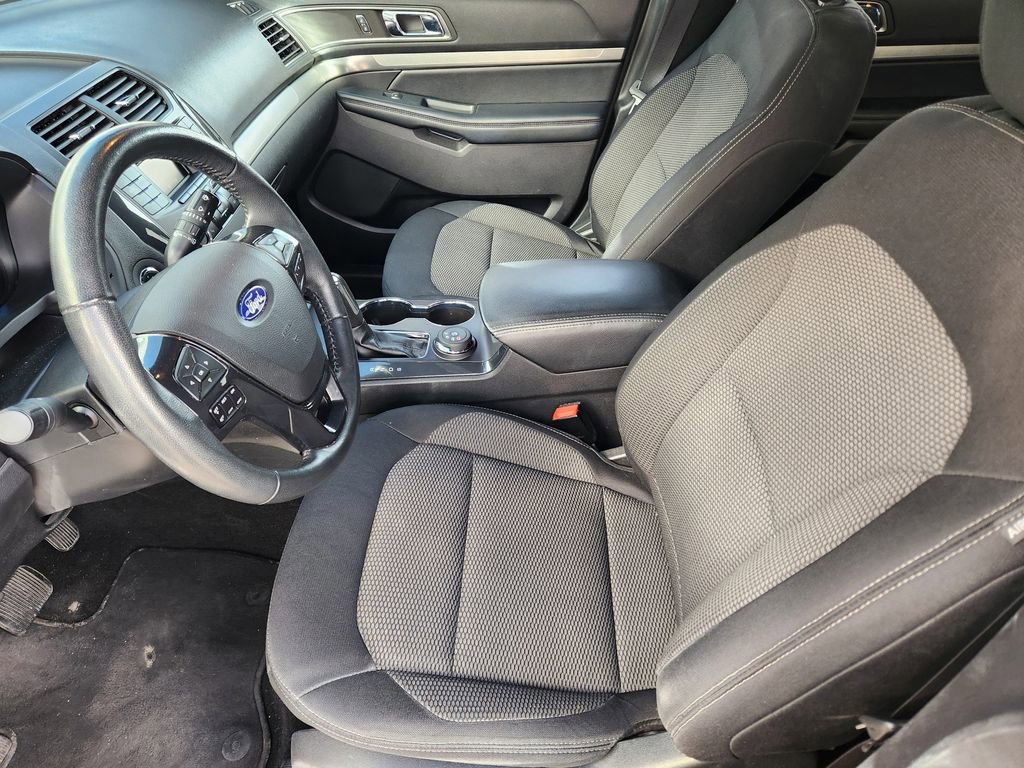 Certified 2018 Ford Explorer XLT image 10