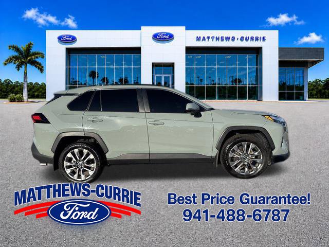 Used 2023 Toyota RAV4 XLE Premium FWD image 3