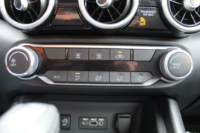 Used 2024 Nissan Sentra SV FWD image 33