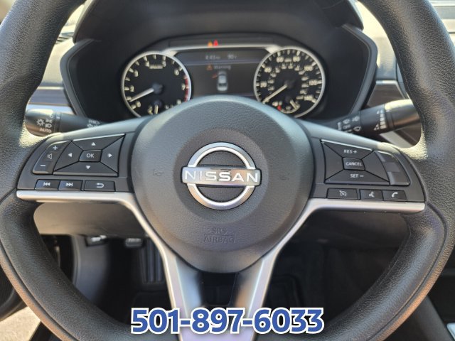Used 2024 Nissan Altima 2.5 SV FWD image 24