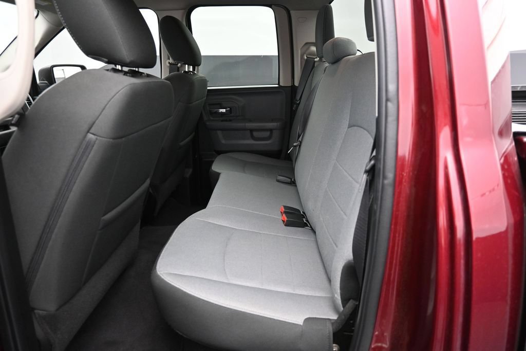 Used 2024 RAM 1500 Classic SLT AWD/4WD image 7