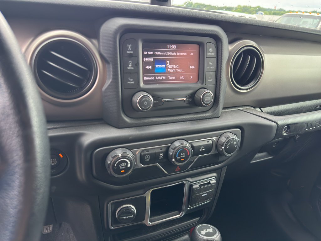 Used 2021 Jeep Wrangler Sport AWD/4WD image 13