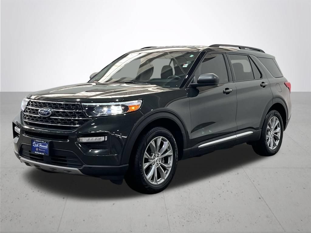 Certified 2022 Ford Explorer XLT w/ Equipment Group 202A AWD/4WD image 2