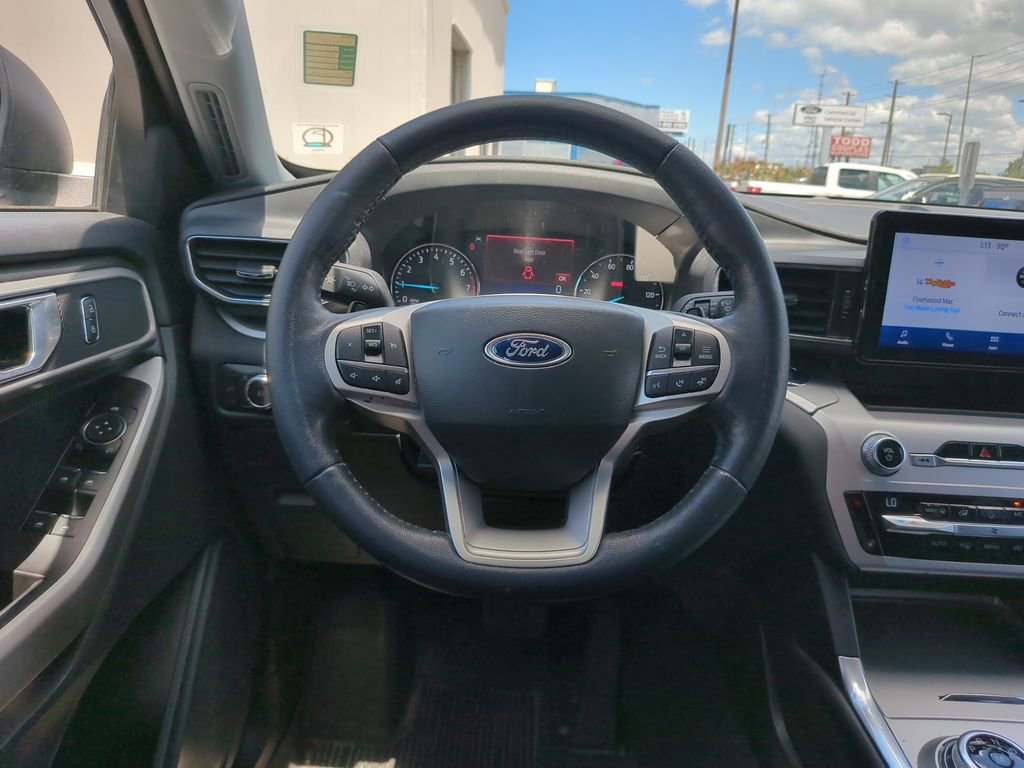 Certified 2021 Ford Explorer XLT w/ Equipment Group 202A RWD image 13