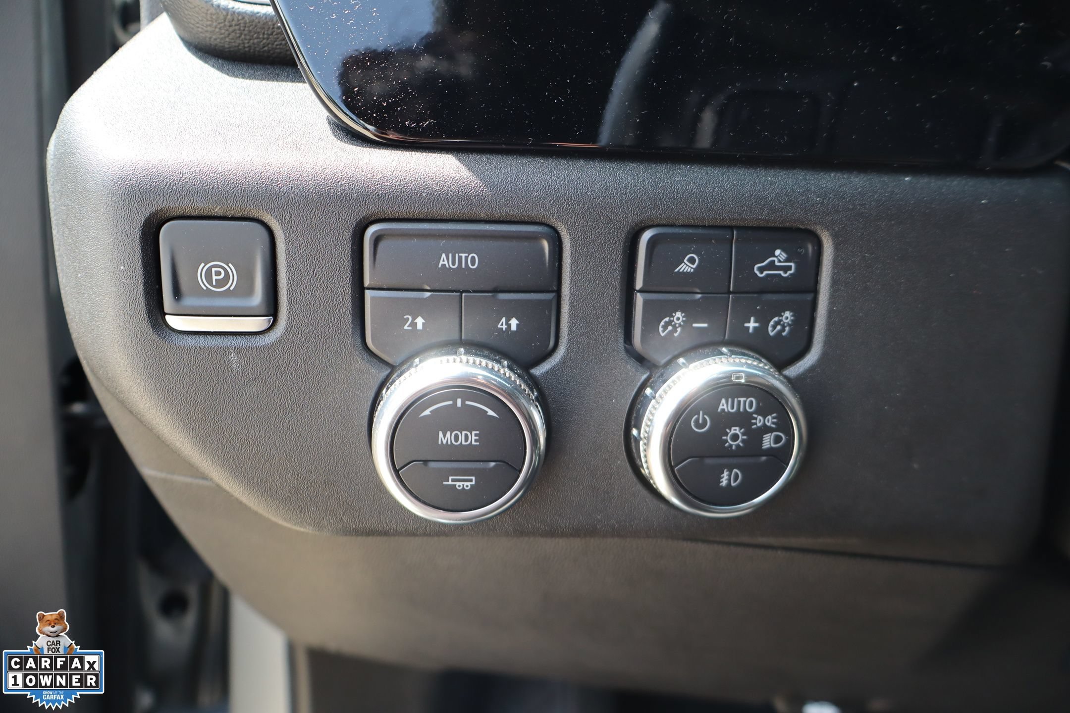 Used 2025 GMC Sierra 1500 SLT AWD/4WD image 13