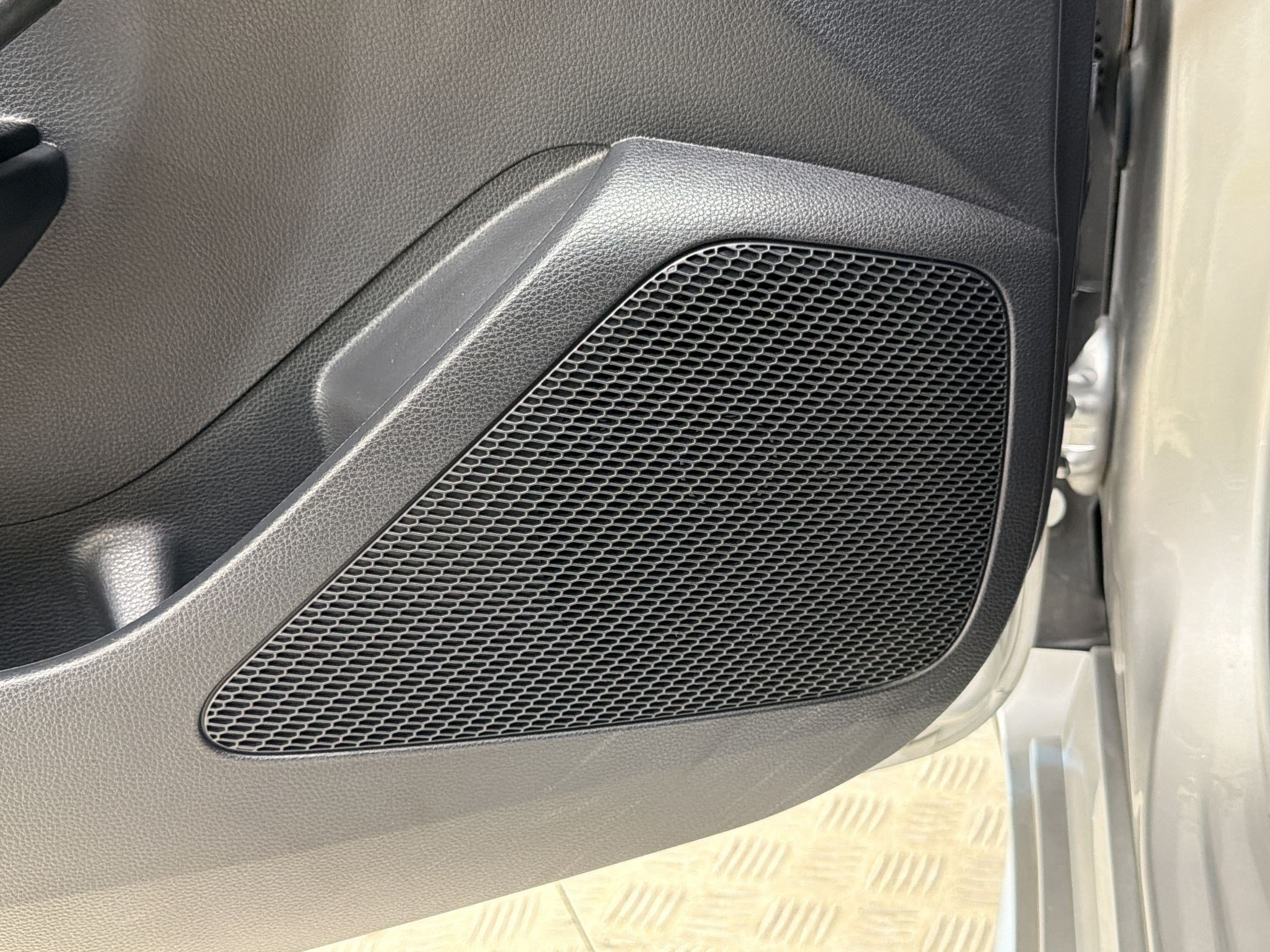 Used 2022 Toyota Corolla SE FWD image 22