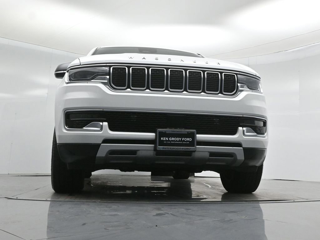 Used 2024 Jeep Wagoneer L Series II image 60