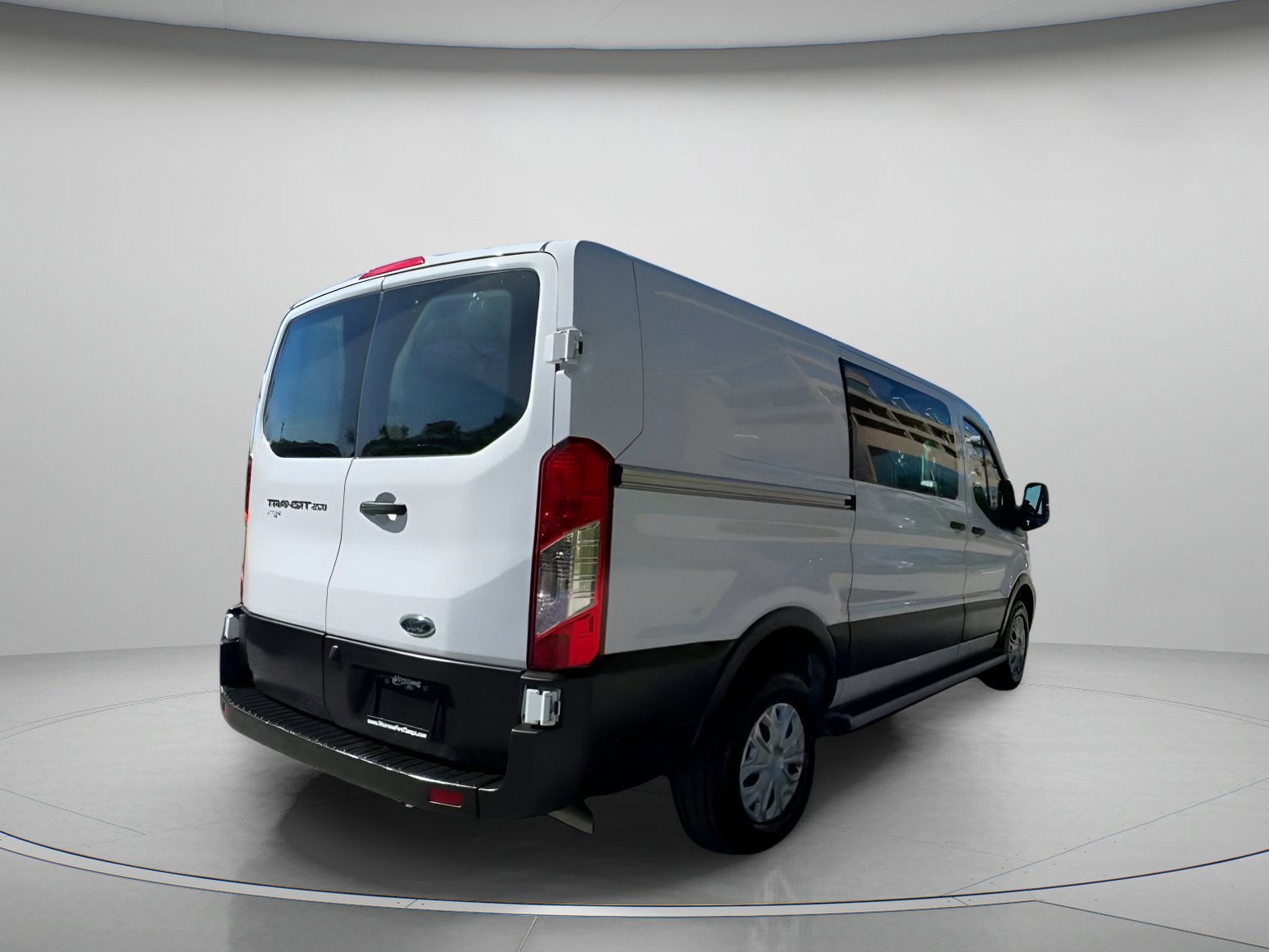 Certified 2024 Ford Transit 250 w/ Exterior Upgrade Package image 19