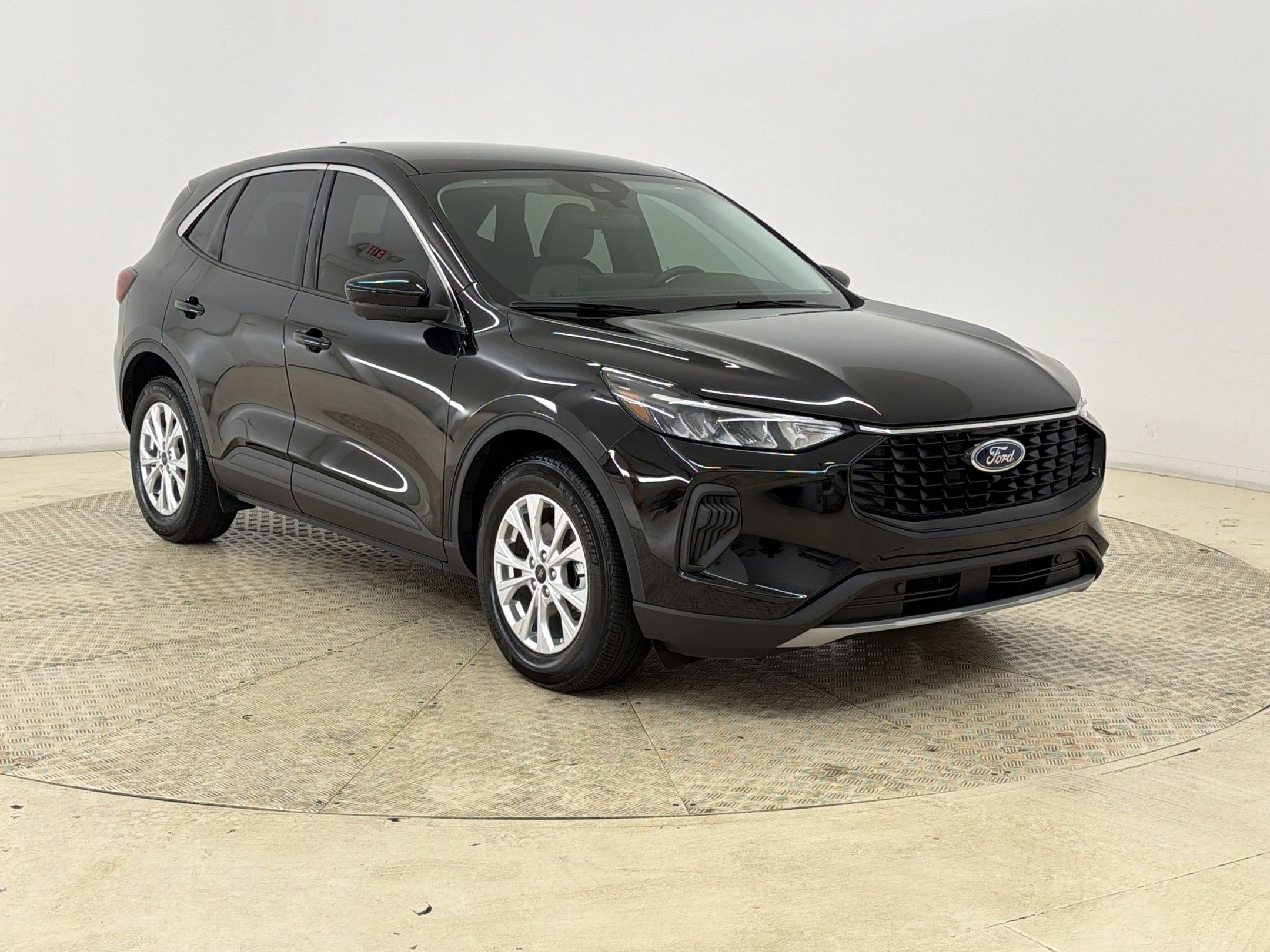 Certified 2023 Ford Escape Active w/ Tech Pack #2 FWD image 7