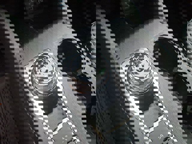 Certified 2023 Ford Escape SE w/ PHEV Premium Package image 17