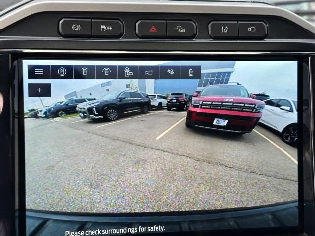 Certified 2022 Ford F250 Lariat w/ Tremor Off-Road Package AWD/4WD image 24
