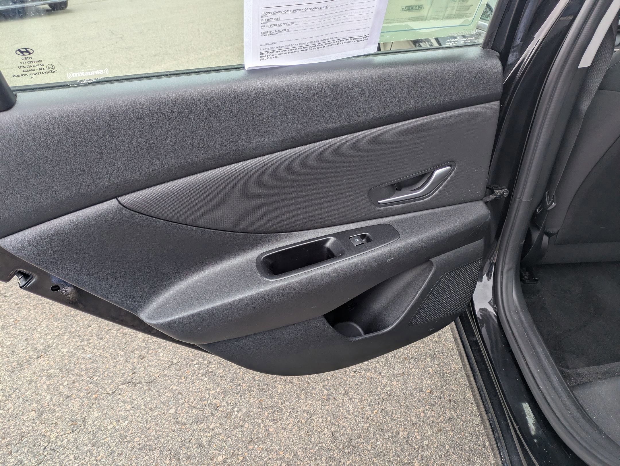 Used 2021 Hyundai Elantra SEL w/ Convenience + Premium Package image 26