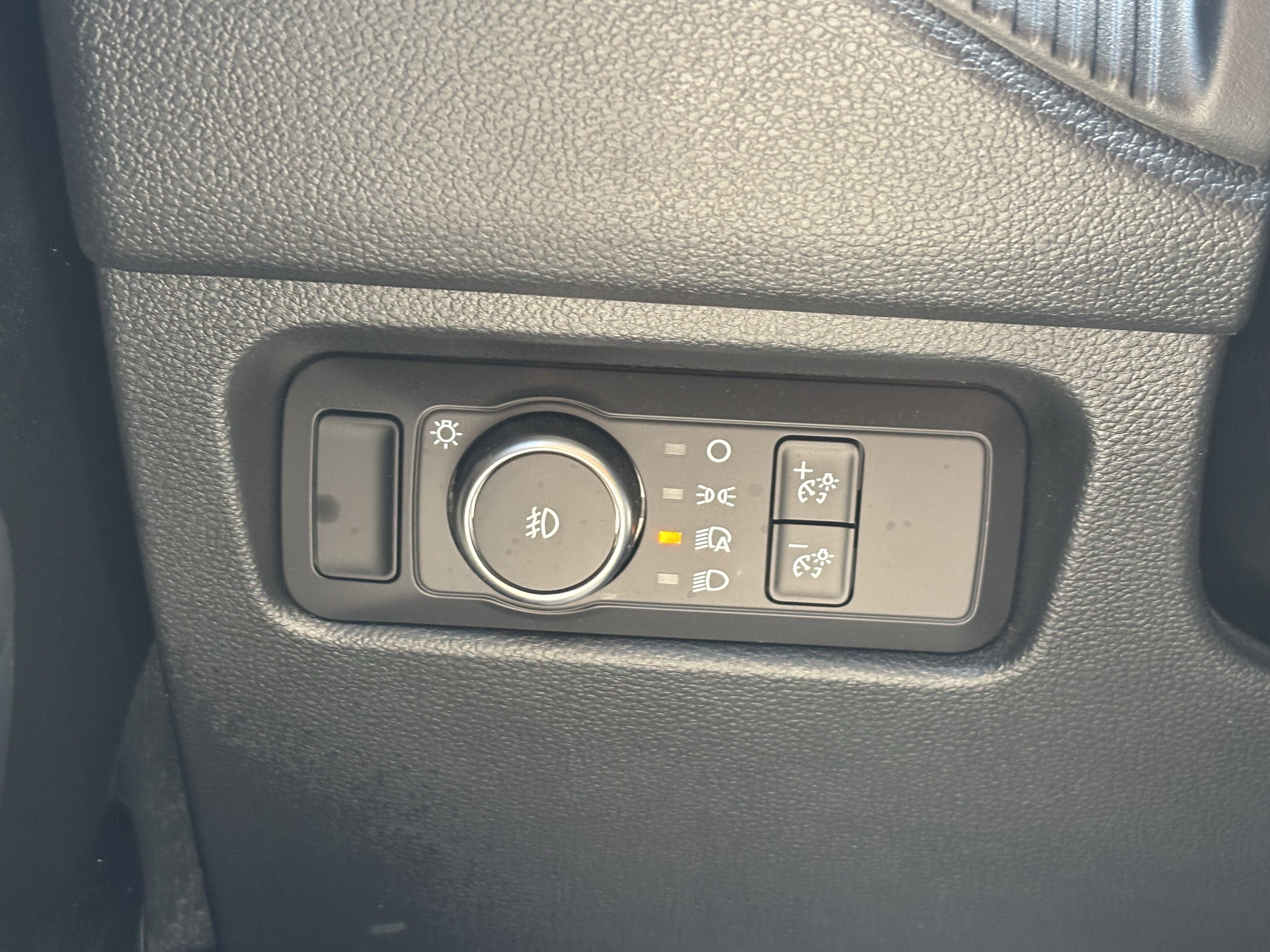 Certified 2024 Ford Ranger XL RWD image 37