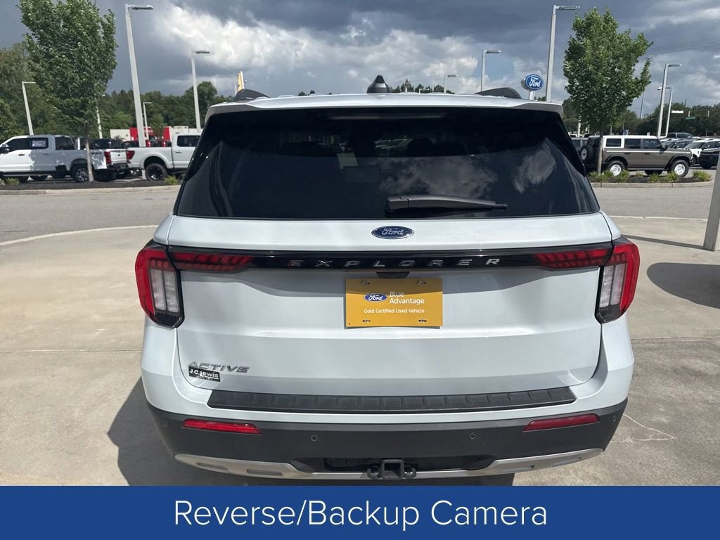 Certified 2026 Ford Explorer Active w/ Active Comfort Package RWD image 5