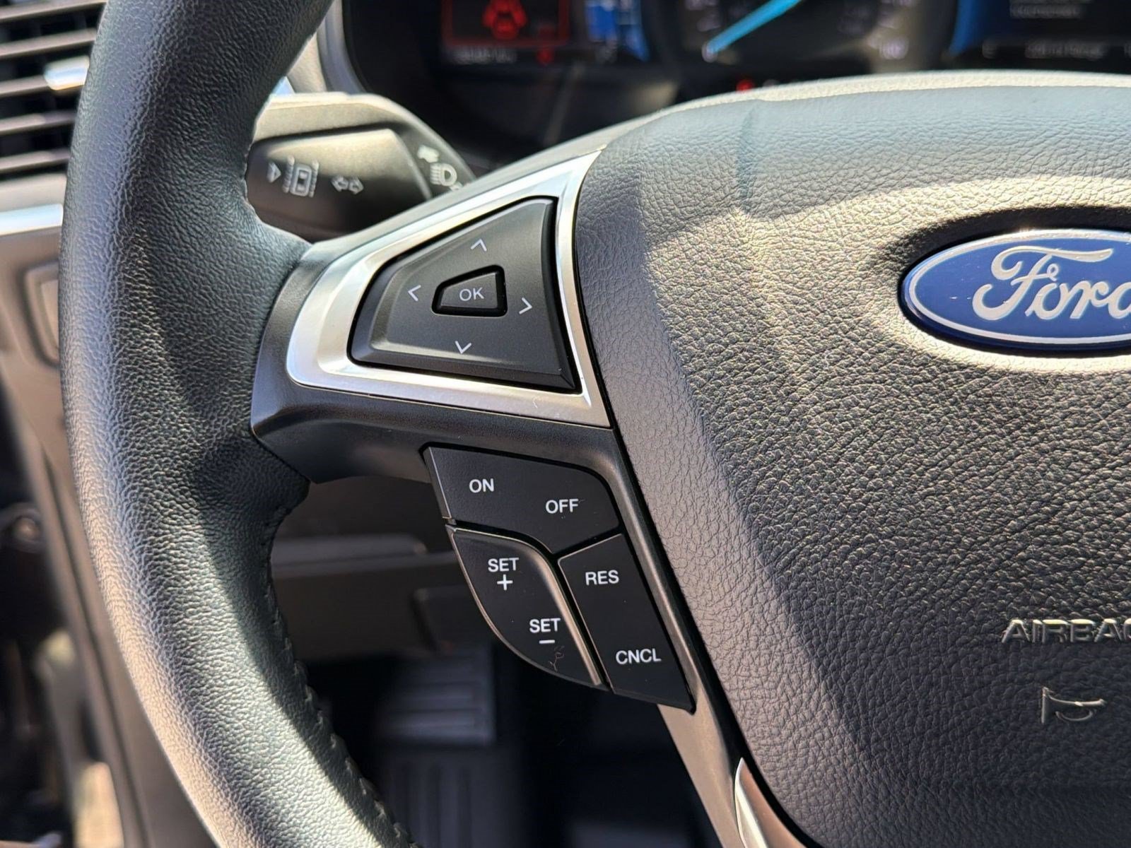 Certified 2024 Ford Edge Titanium AWD/4WD image 17