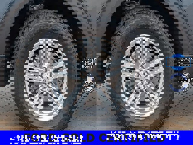 Certified 2023 Ford Explorer XLT w/ Class IV Trailer Tow Package image 9