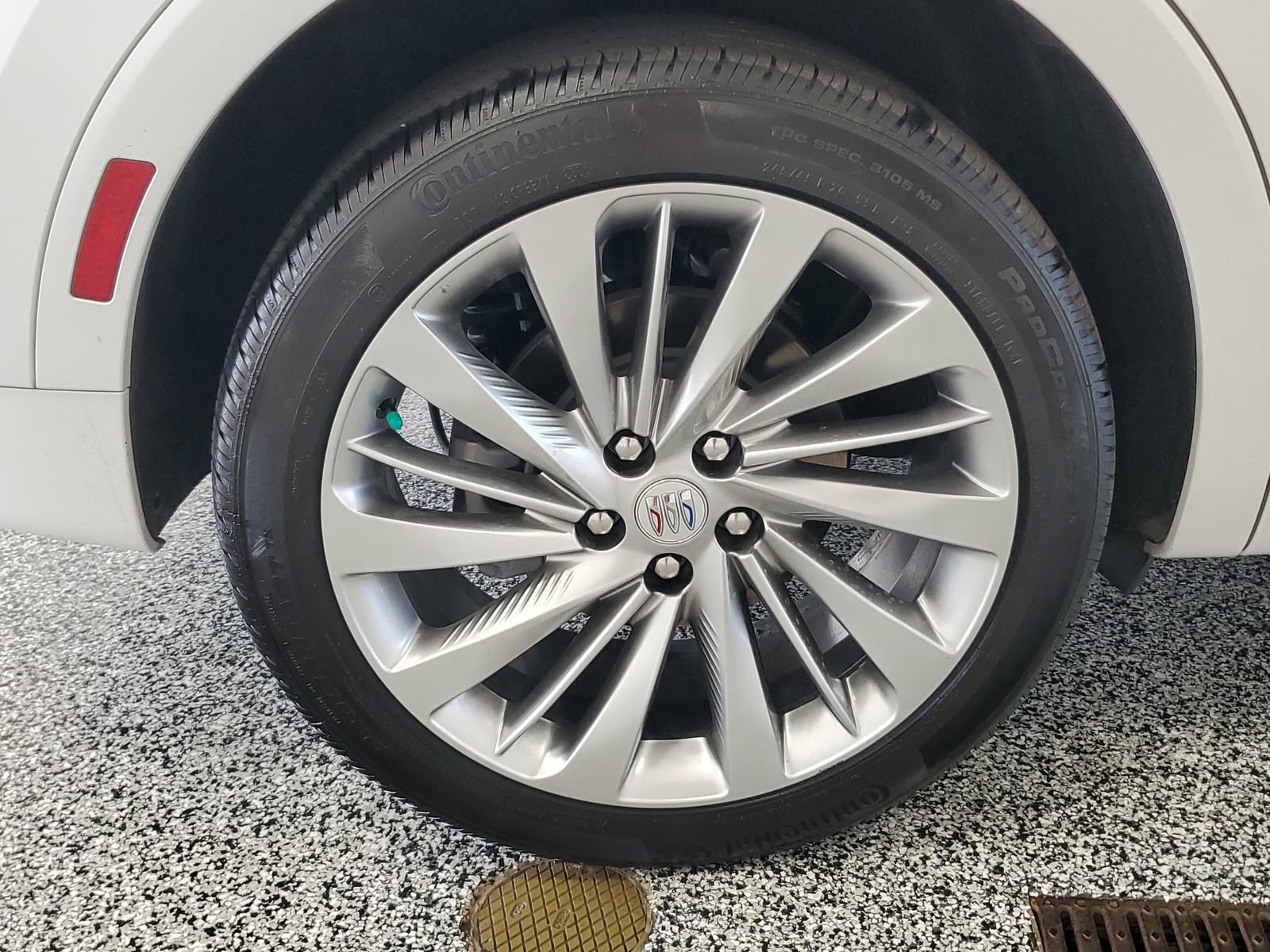 Used 2024 Buick Envision Avenir AWD/4WD image 5
