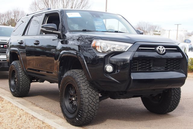 Used 2020 Toyota 4Runner SR5 Premium w/ Moonroof Package image 7