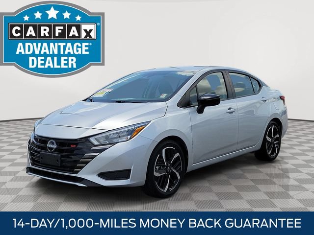 Used 2024 Nissan Versa SR FWD image 3