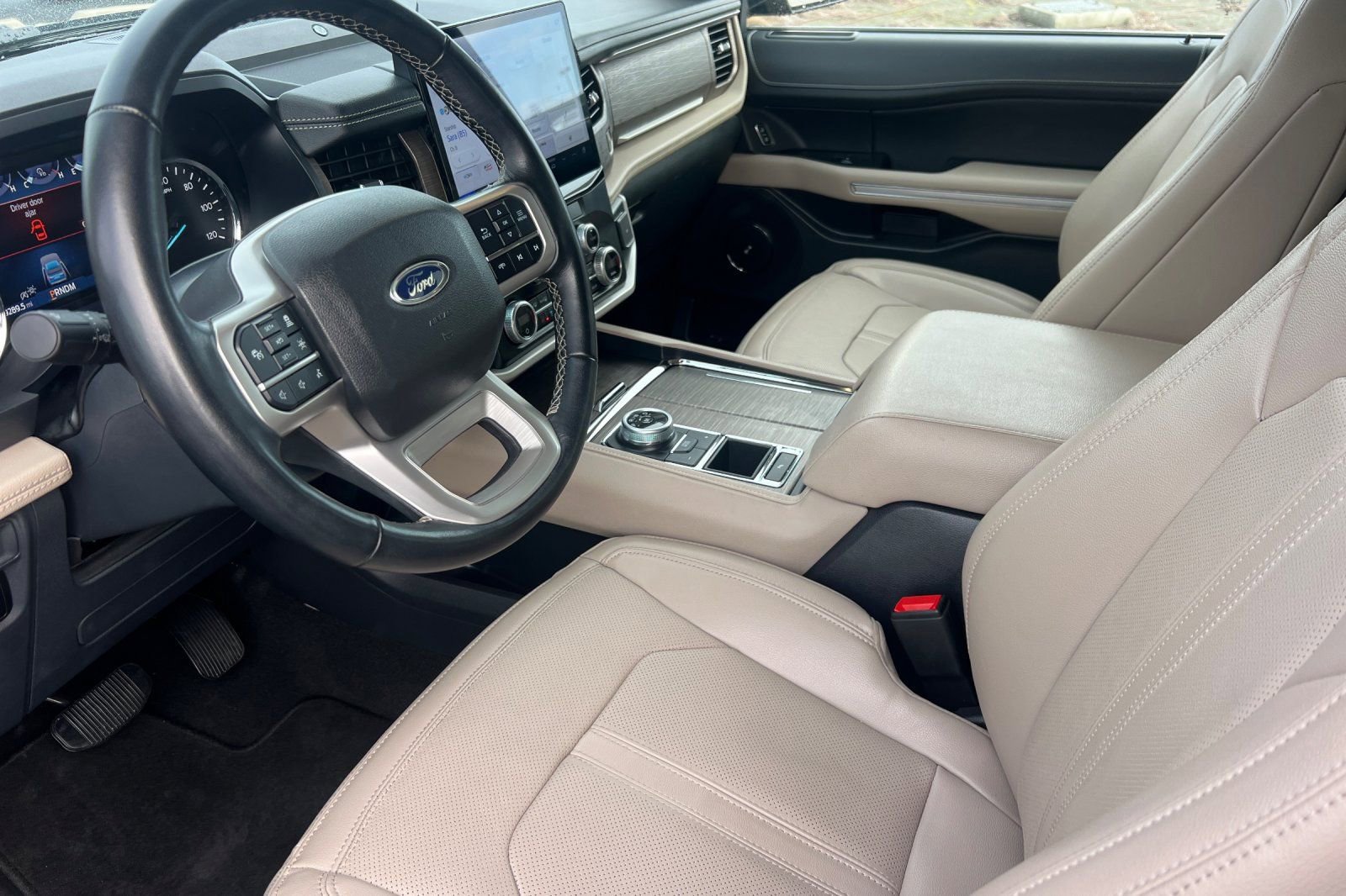 Certified 2024 Ford Expedition Limited image 13