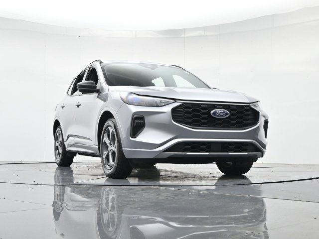 Certified 2023 Ford Escape ST-Line w/ Tech Pack #1 FWD image 32