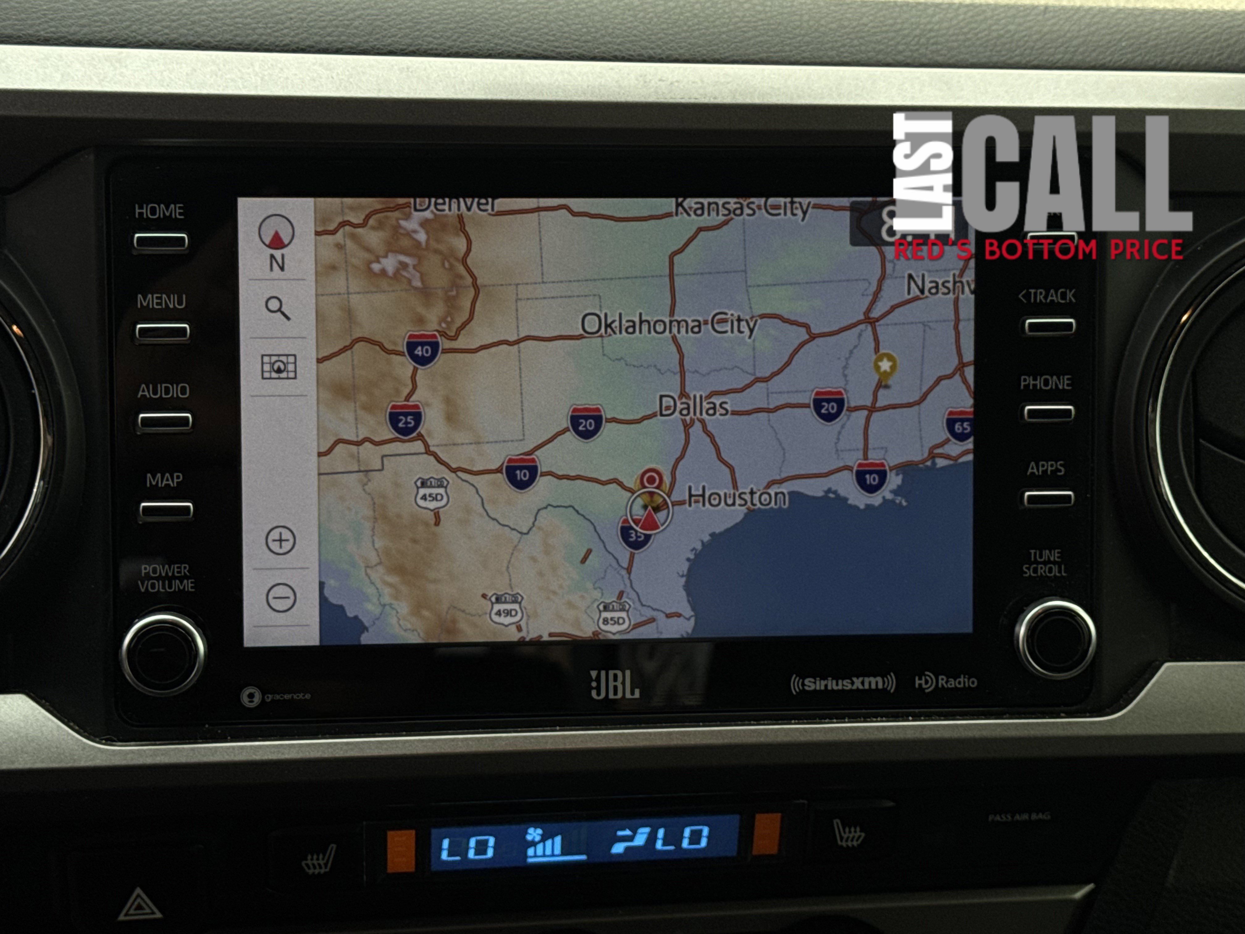 Used 2020 Toyota Tacoma Limited image 25