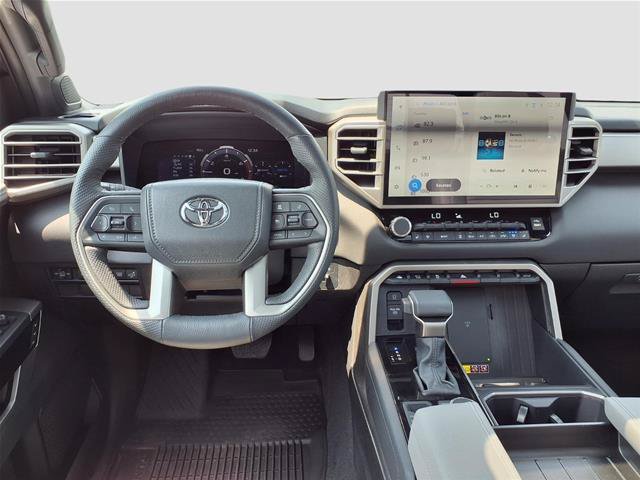 Used 2025 Toyota Tundra Limited AWD/4WD image 5