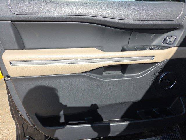 Certified 2024 Ford Expedition Max Limited RWD image 34
