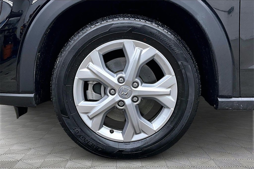 Used 2025 Honda HR-V LX image 9