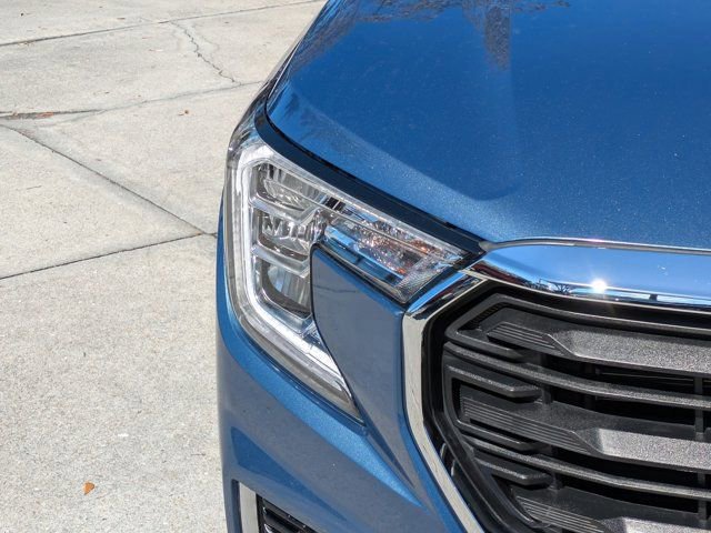 Used 2024 GMC Terrain SLE image 9