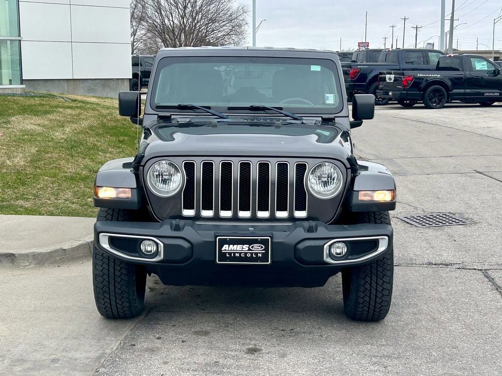 Used 2018 Jeep Wrangler Unlimited Sahara AWD/4WD image 8