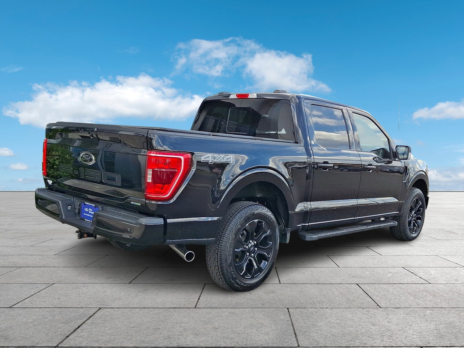 Certified 2022 Ford F150 XLT w/ Equipment Group 302A High AWD/4WD image 4