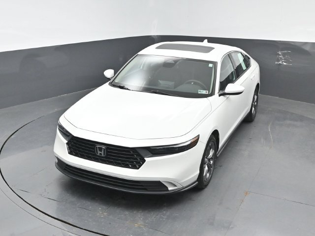 Used 2024 Honda Accord EX image 18