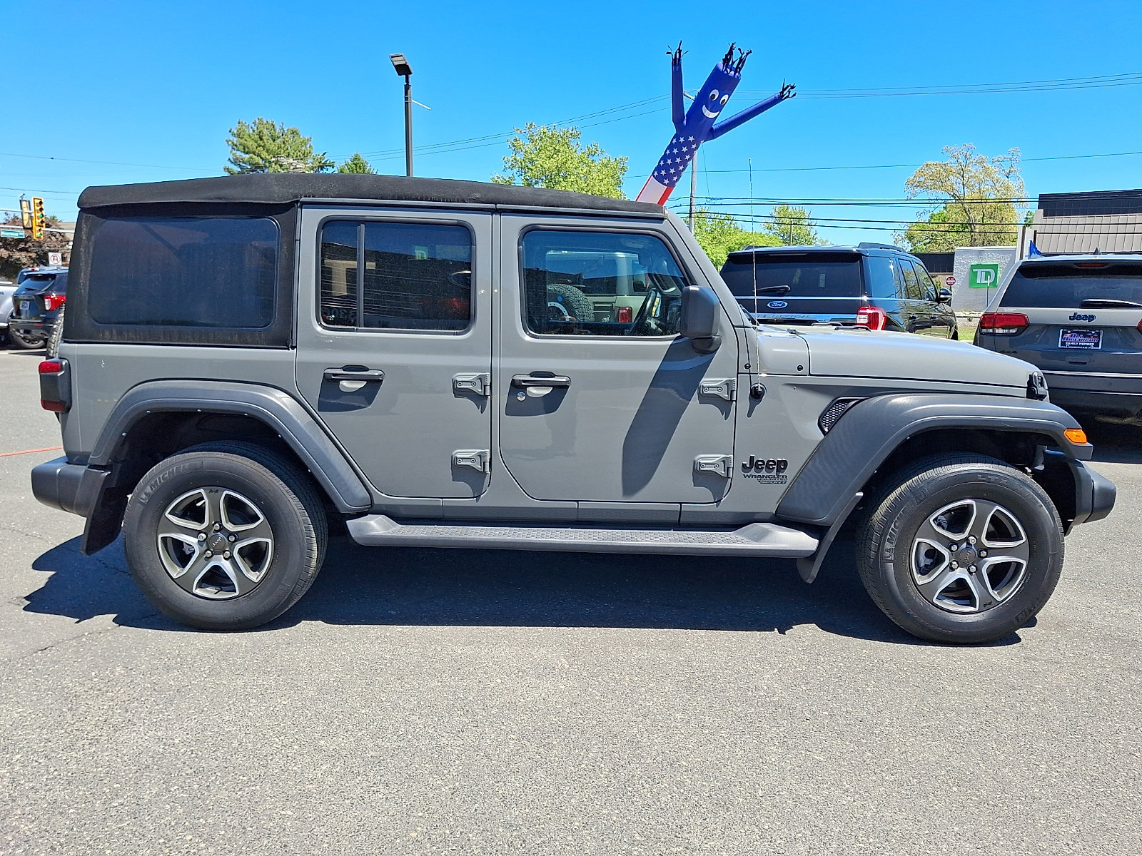 Used 2021 Jeep Wrangler Unlimited Sport AWD/4WD image 12