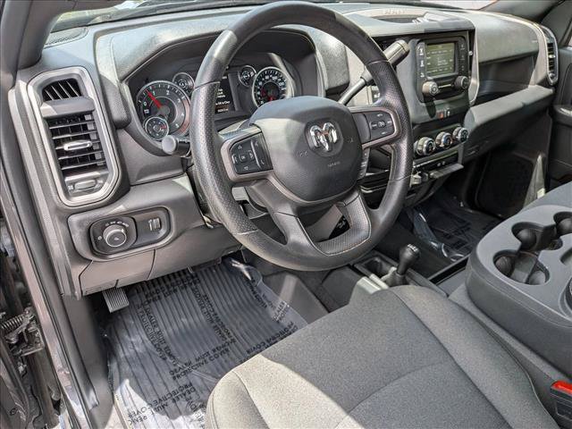 Used 2024 RAM 2500 Tradesman w/ Chrome Appearance Group AWD/4WD image 9
