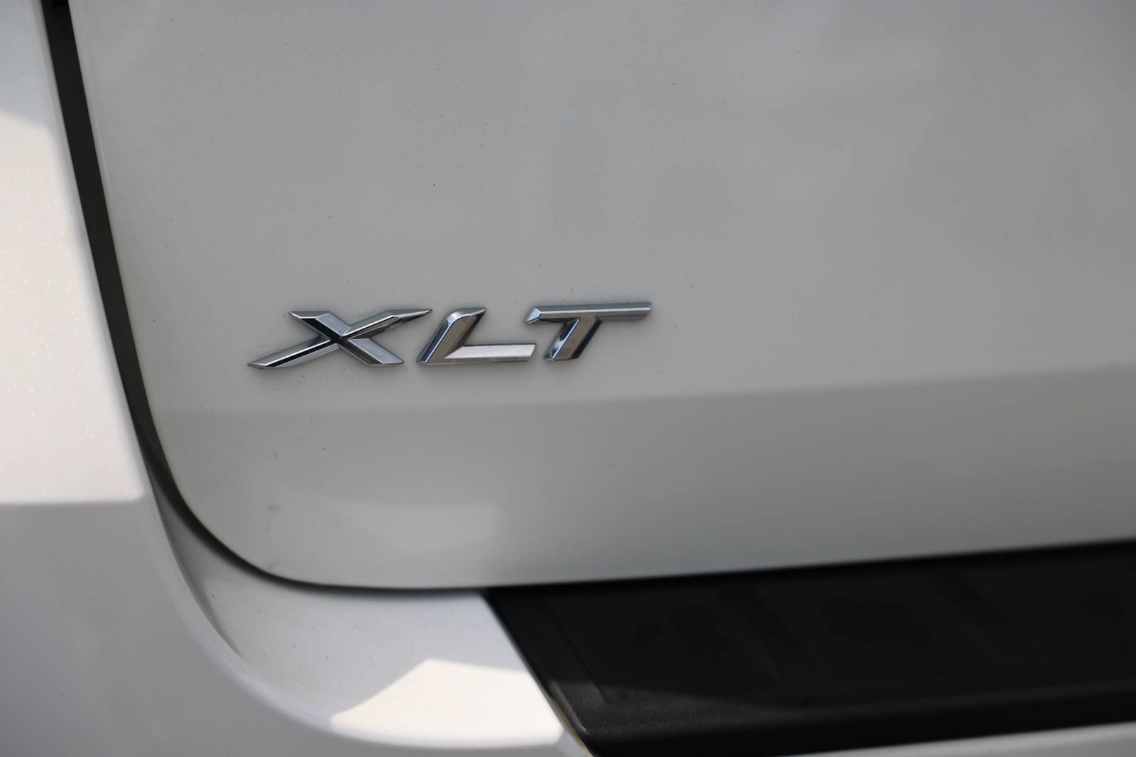 Certified 2023 Ford Explorer XLT w/ Equipment Group 202A AWD/4WD image 33
