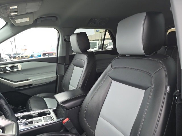 Certified 2023 Ford Explorer XLT w/ Equipment Group 202A image 13