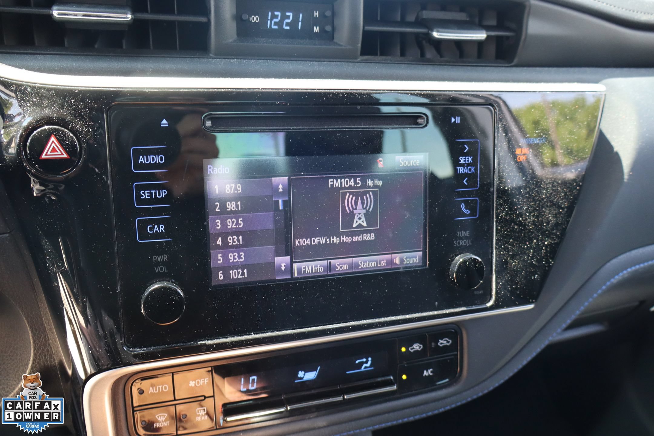 Used 2019 Toyota Corolla SE FWD image 21