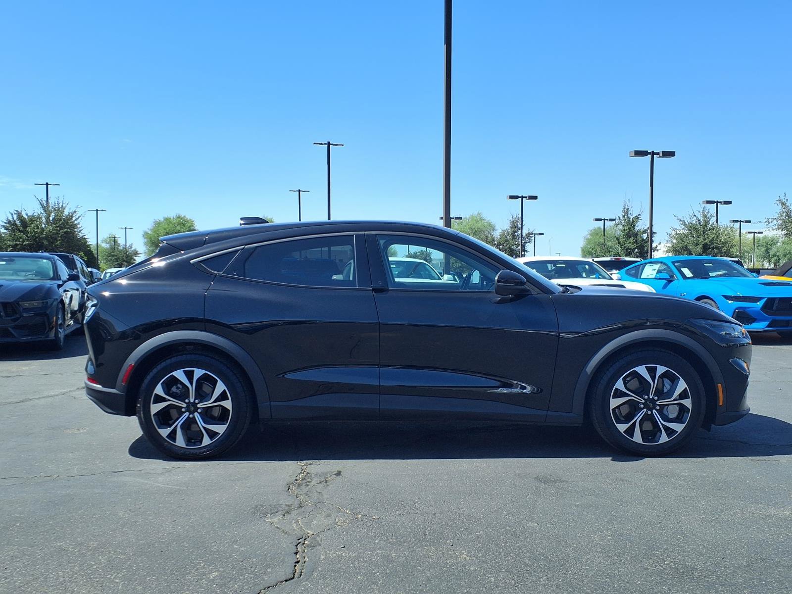 Certified 2025 Ford Mustang Mach-E Select AWD/4WD image 7
