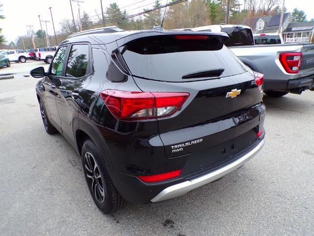 Used 2024 Chevrolet TrailBlazer LT w/ Convenience Package image 3