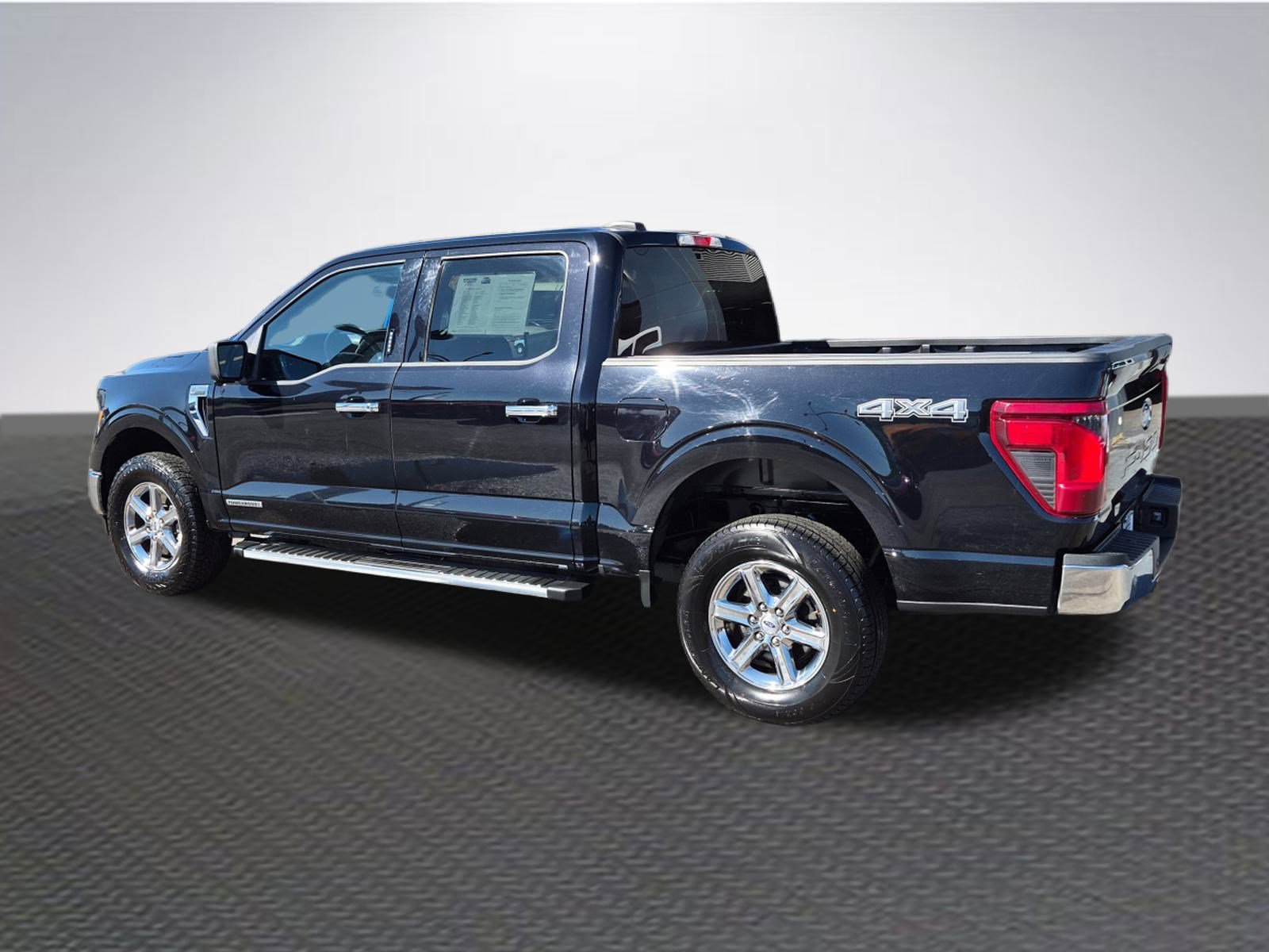 Certified 2024 Ford F150 XLT w/ Mobile Office Package image 5