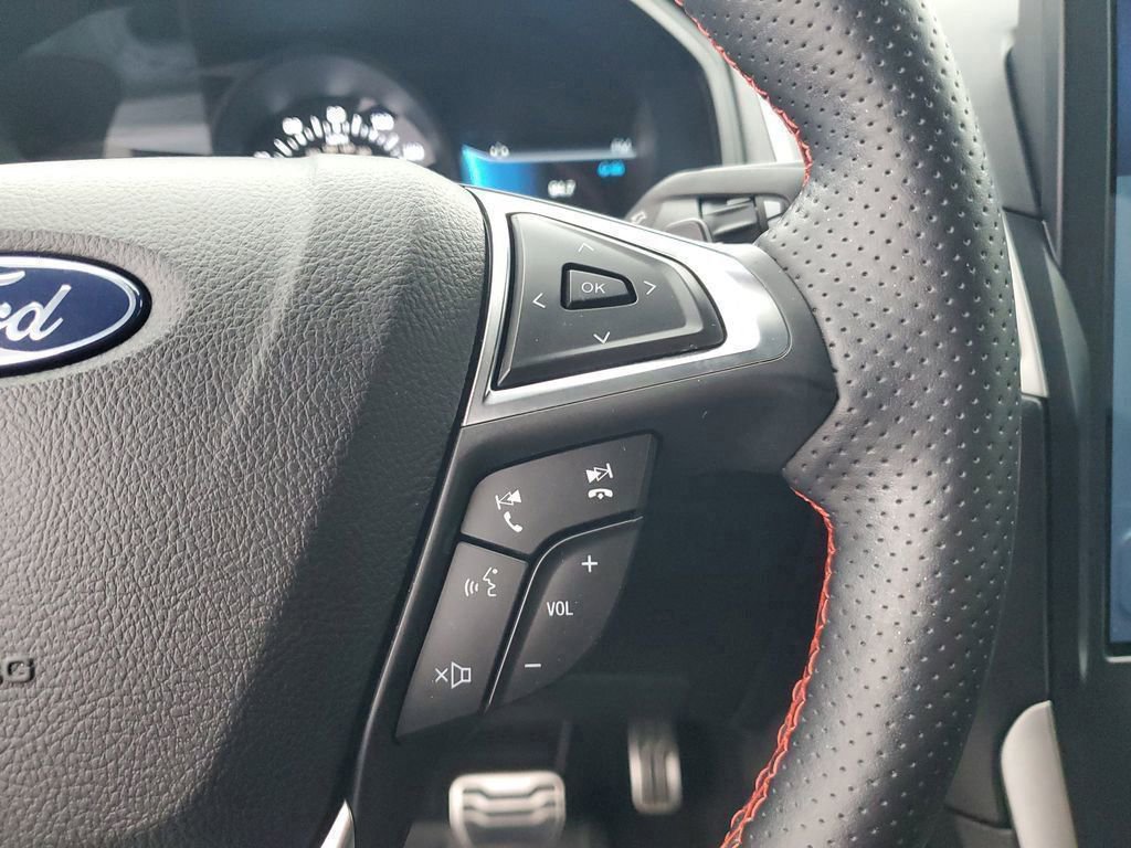 Certified 2023 Ford Edge ST-Line w/ Class II Trailer Tow Package image 20